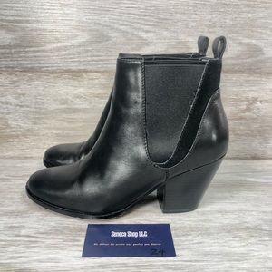 COLE HAAN Women's Black Leather Chelsea Ankle Boots Sz 7.5
